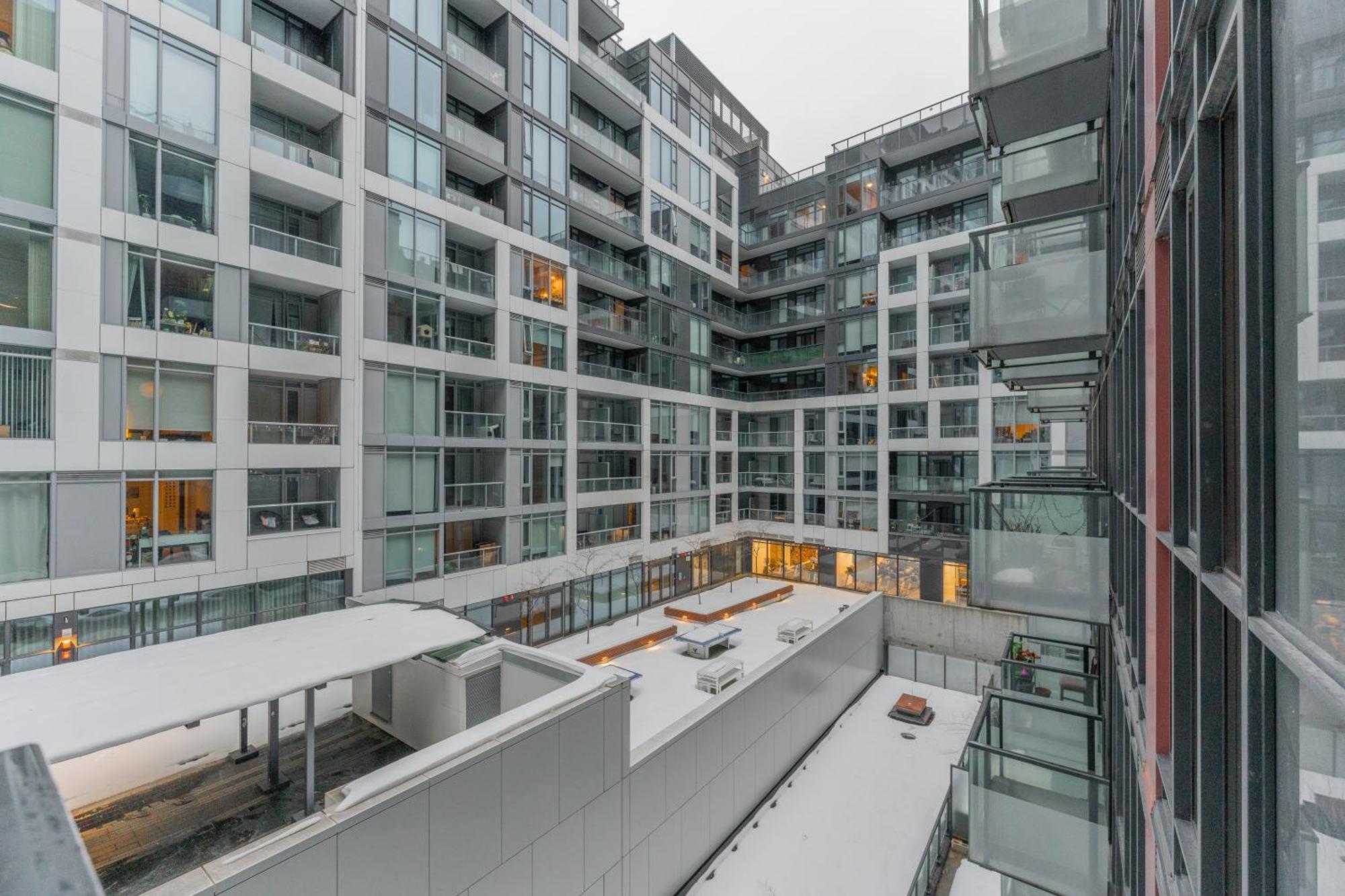 Entertainment District - King Bed - Close To Core - Dome - Scotiabank - Cne - York - Near King St W Apartment *