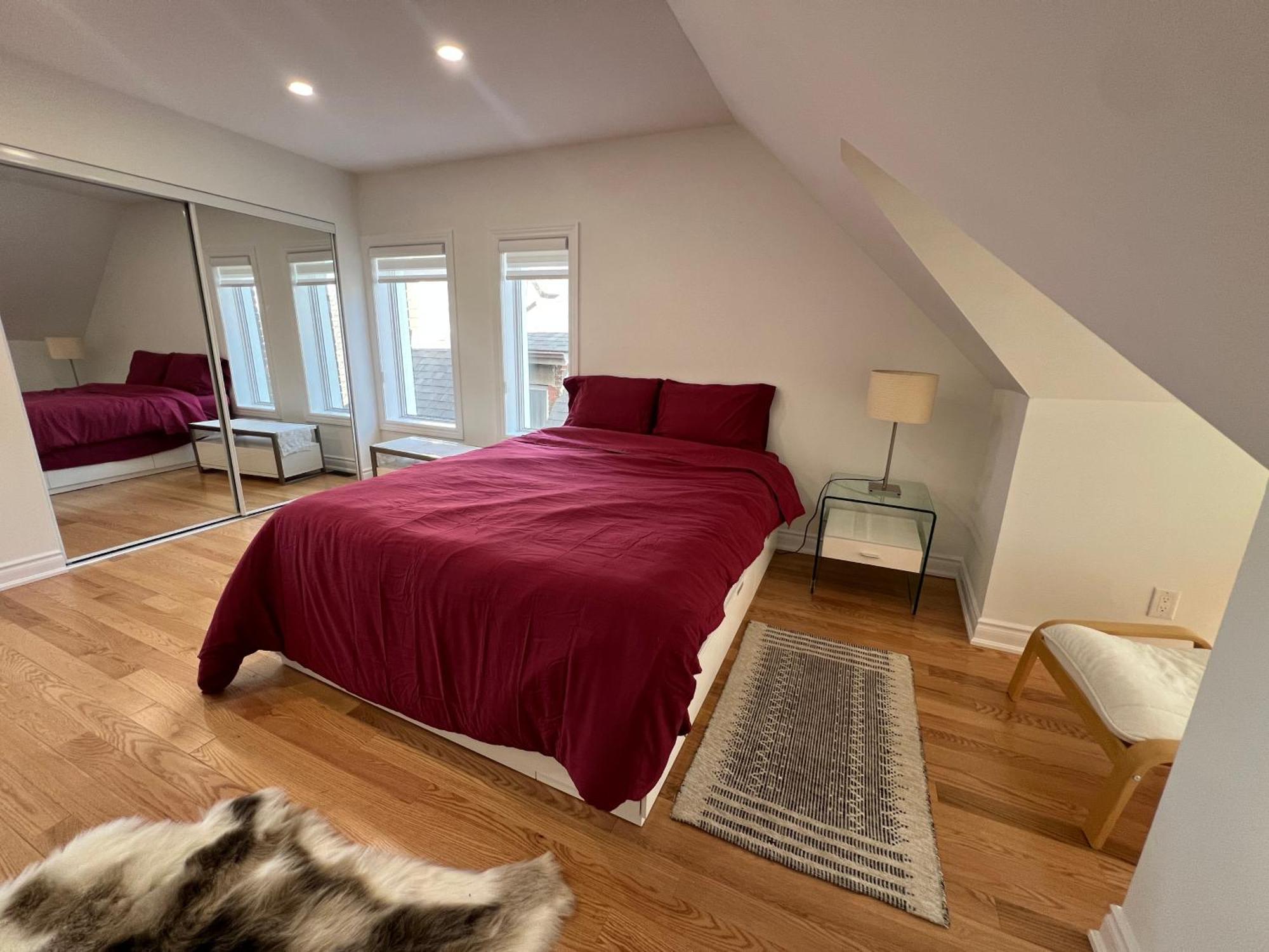 Apartment Deluxe Queen Downtown Toronto