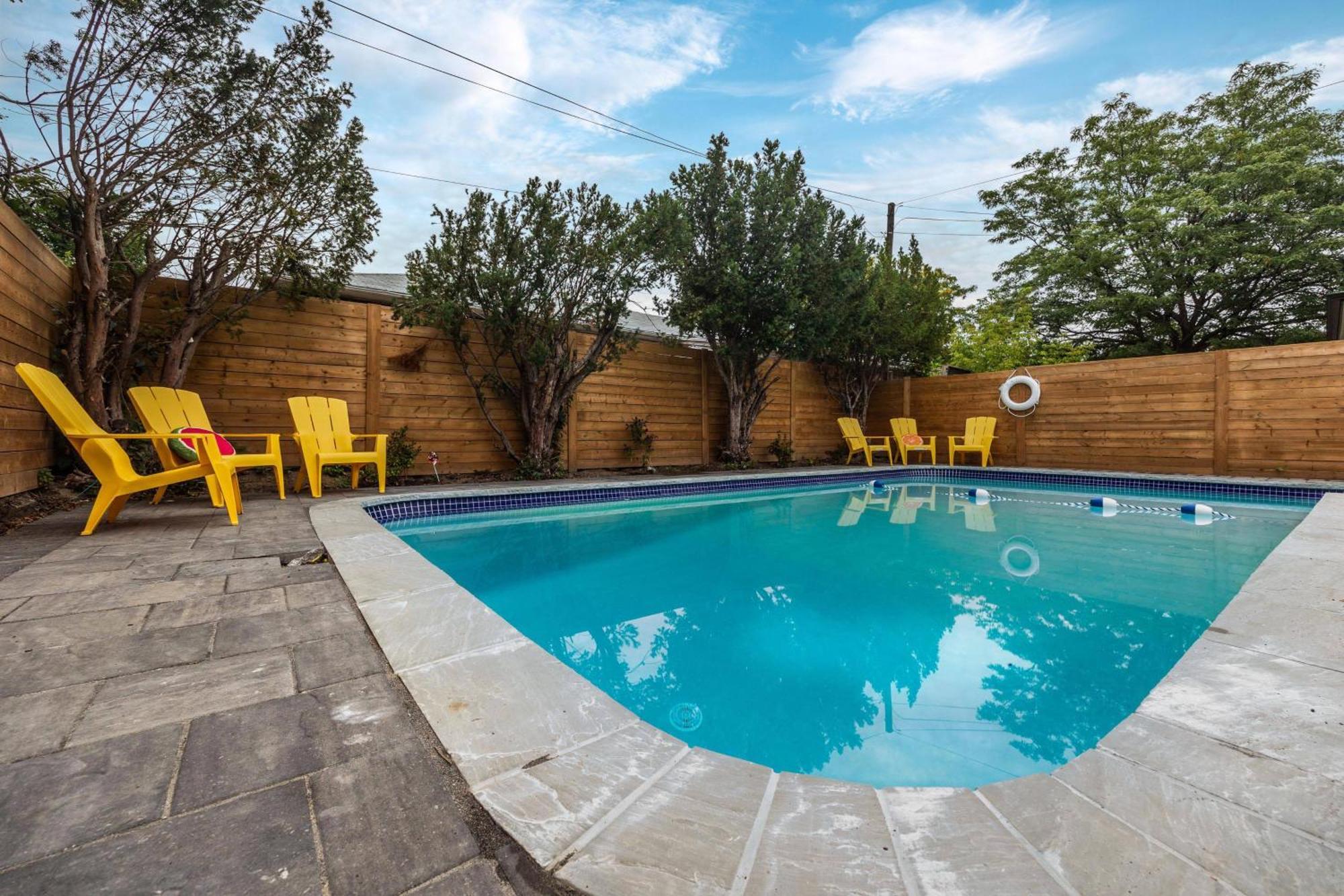 Cozy Renovated Luxurious Guest Located In Homestay *