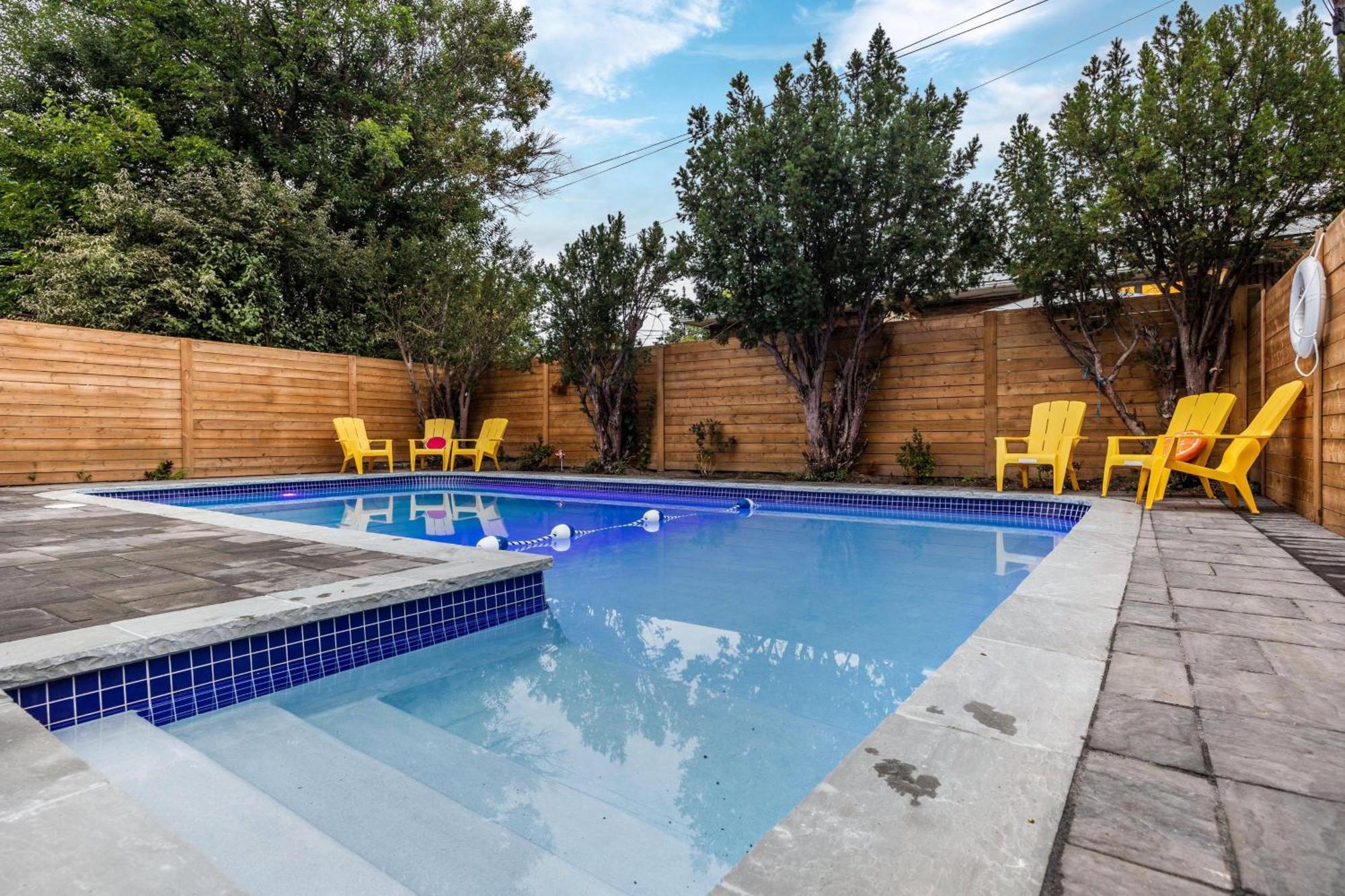 Cozy Renovated Luxurious Guest Located In