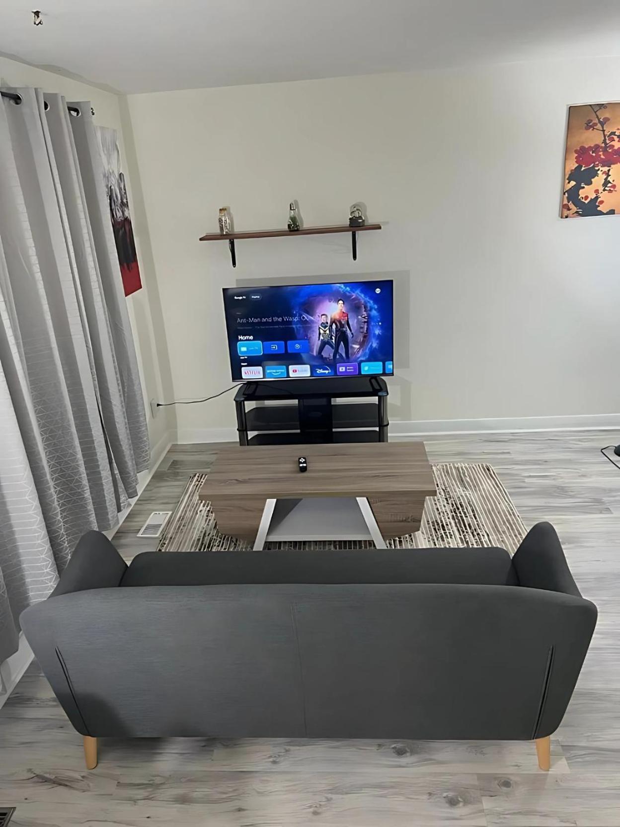Apartment D's