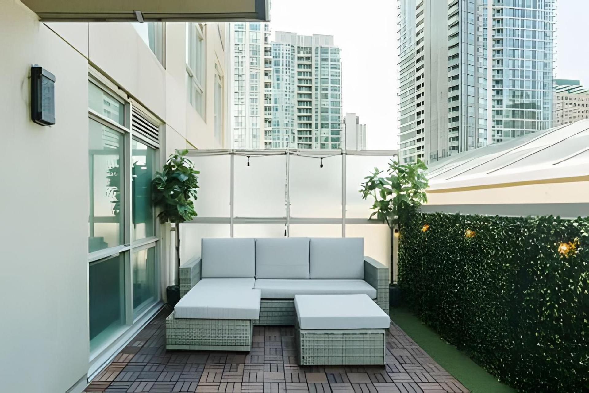 Lanterra Downtown Toronto