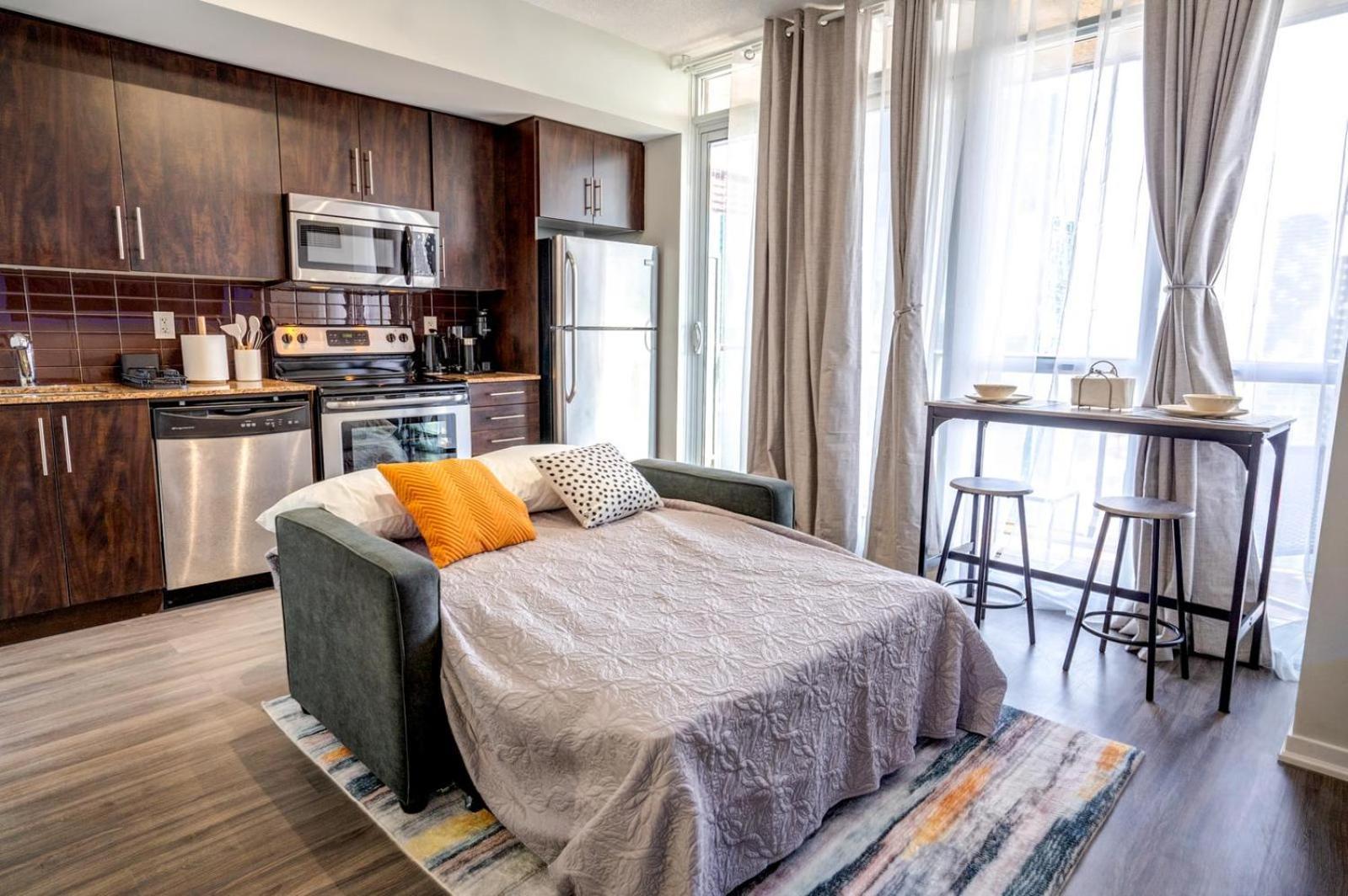 Exquisite Living * Toronto