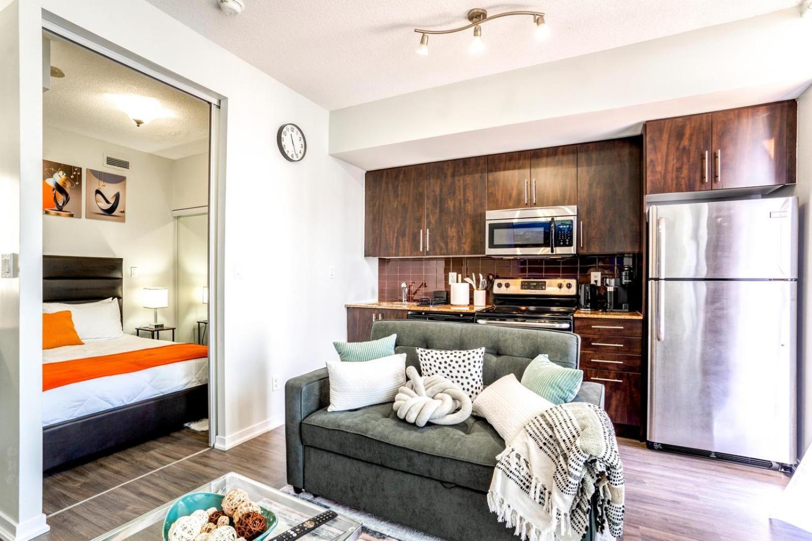 Apartment Exquisite Living Toronto