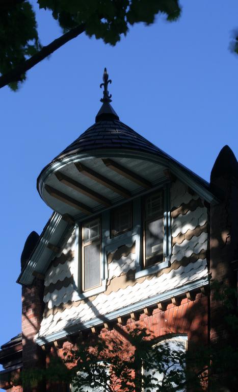 Bonnevue Manor Toronto