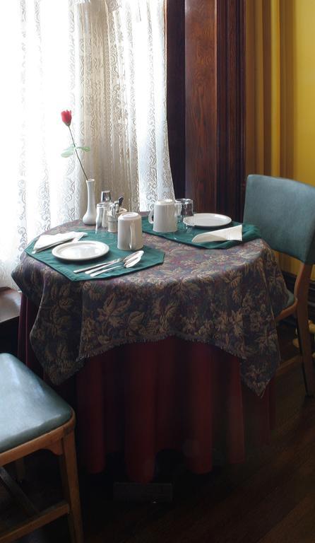 Bed & Breakfast Bonnevue Manor Toronto