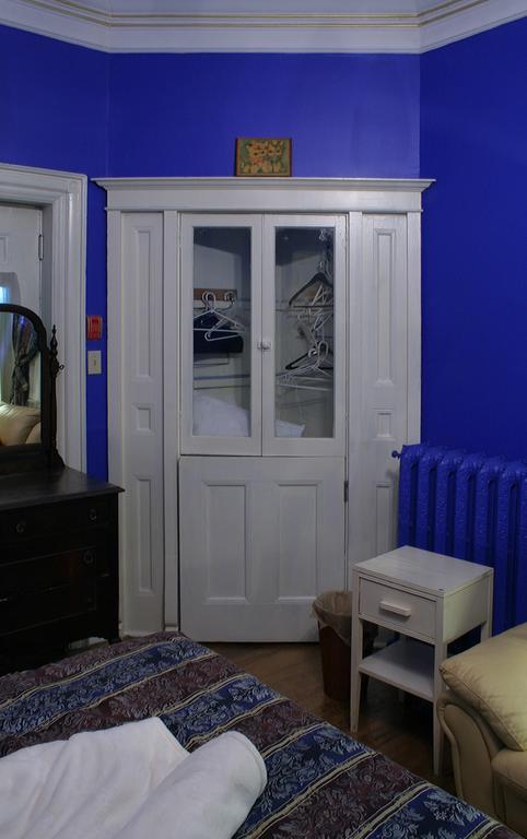 Bonnevue Manor Bed & Breakfast 2*