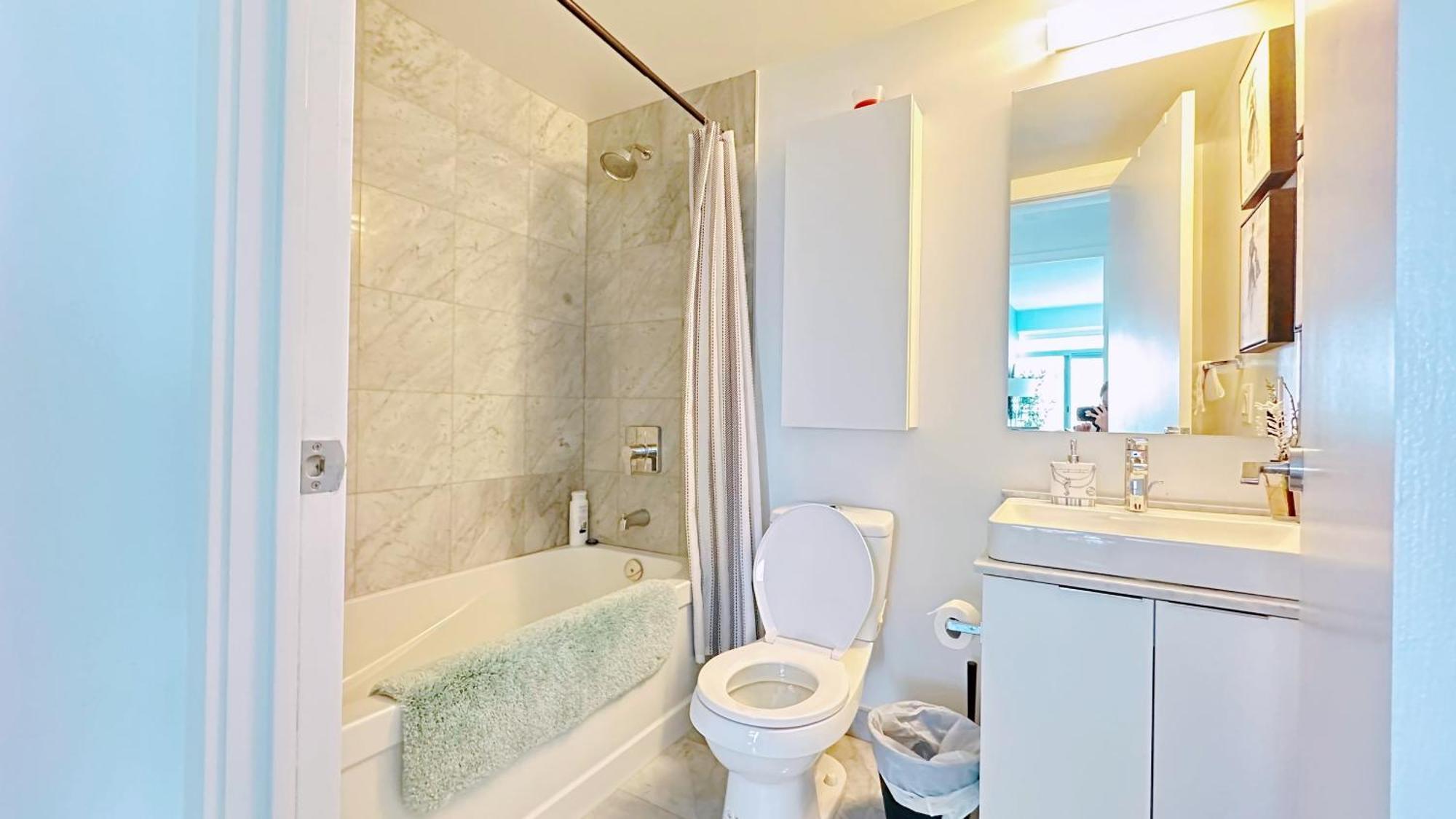 Apartment New Superior Lakeview Luxury 3-bedroom On High Floor *