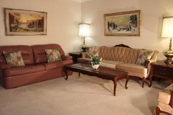 Petryla Estates Furnished Apartment *