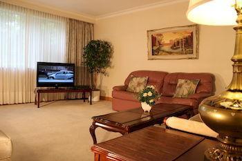 Petryla Estates Furnished Toronto