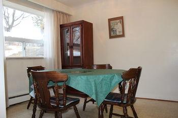 Apartment Petryla Estates Furnished Toronto