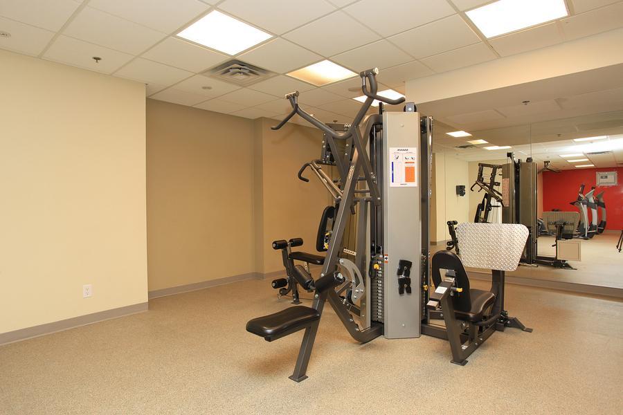 Apartment Lavish Suites - Brand New Two Bedroom - Cn Tower View