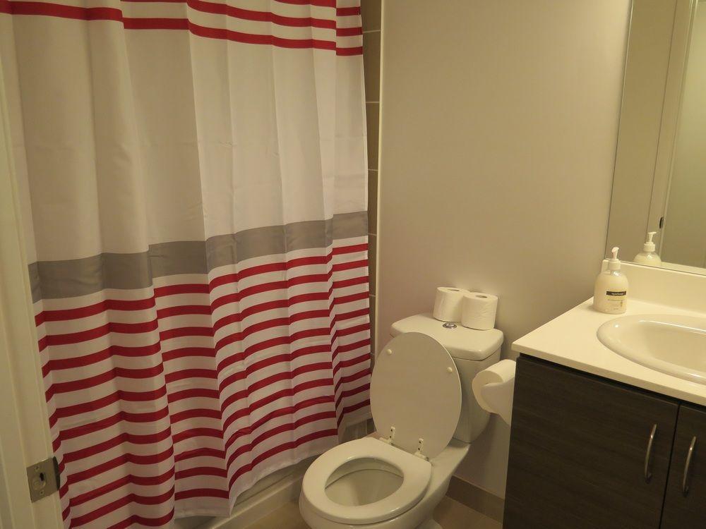 Hotel Kashaneh - Yonge Street
