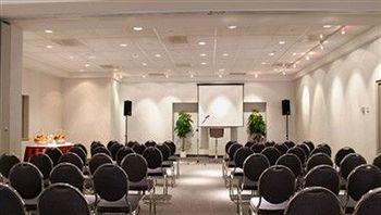 & Conference Centre - Apartment Toronto