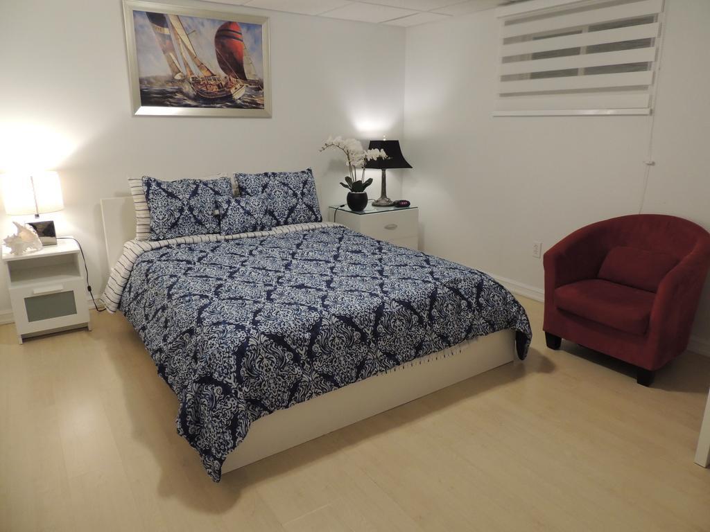 Apartment Vacation - Executive Underground One-bedroom Toronto