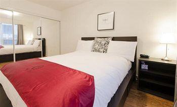 Royal Stays - Blue Jays Way Hotel 4*