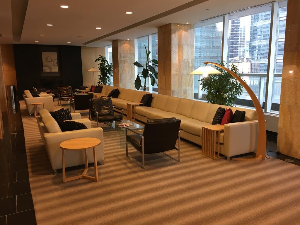 Luxury Fully Furnished Suite In Downtown Toronto - Maple Leaf Square *