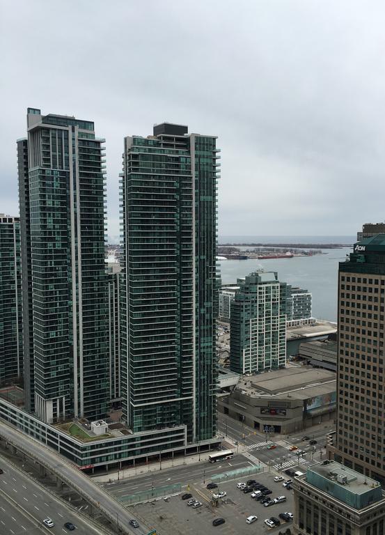 Apartment Luxury Fully Furnished Suite In Downtown Toronto - Maple Leaf Square