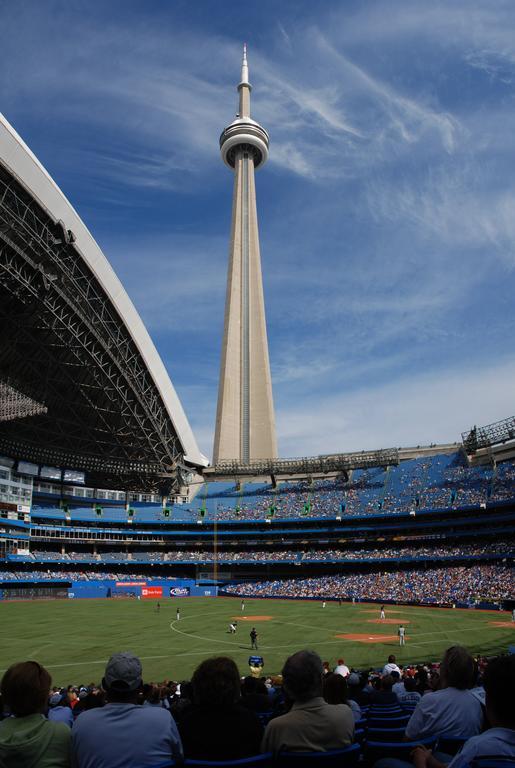 Luxury Fully Furnished Suite In Downtown Toronto - Maple Leaf Square