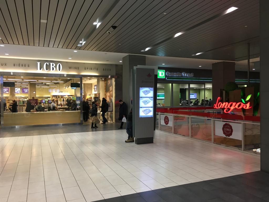 Apartment Luxury Fully Furnished Suite In Downtown Toronto - Maple Leaf Square