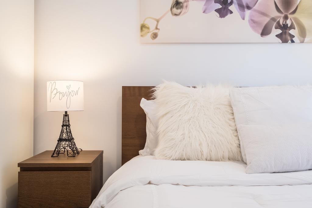 Quickstay - Chic & 3-bedroom In Little Italy Holiday home *