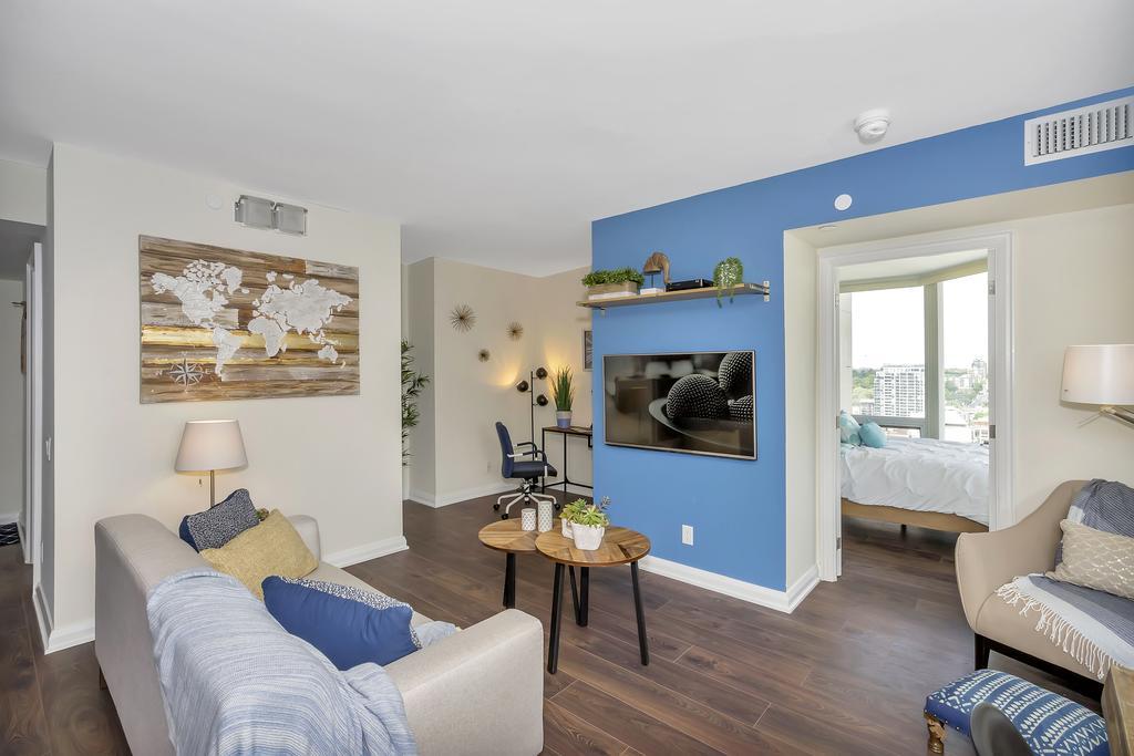 Apartment Elegance In Yorkville