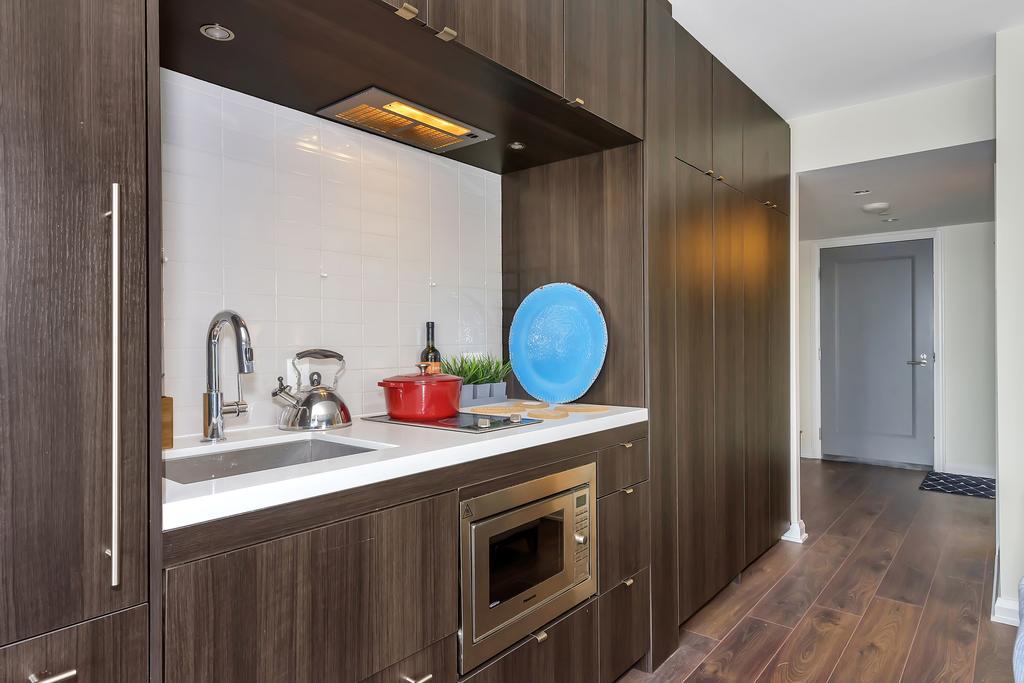 Elegance In Yorkville * Toronto