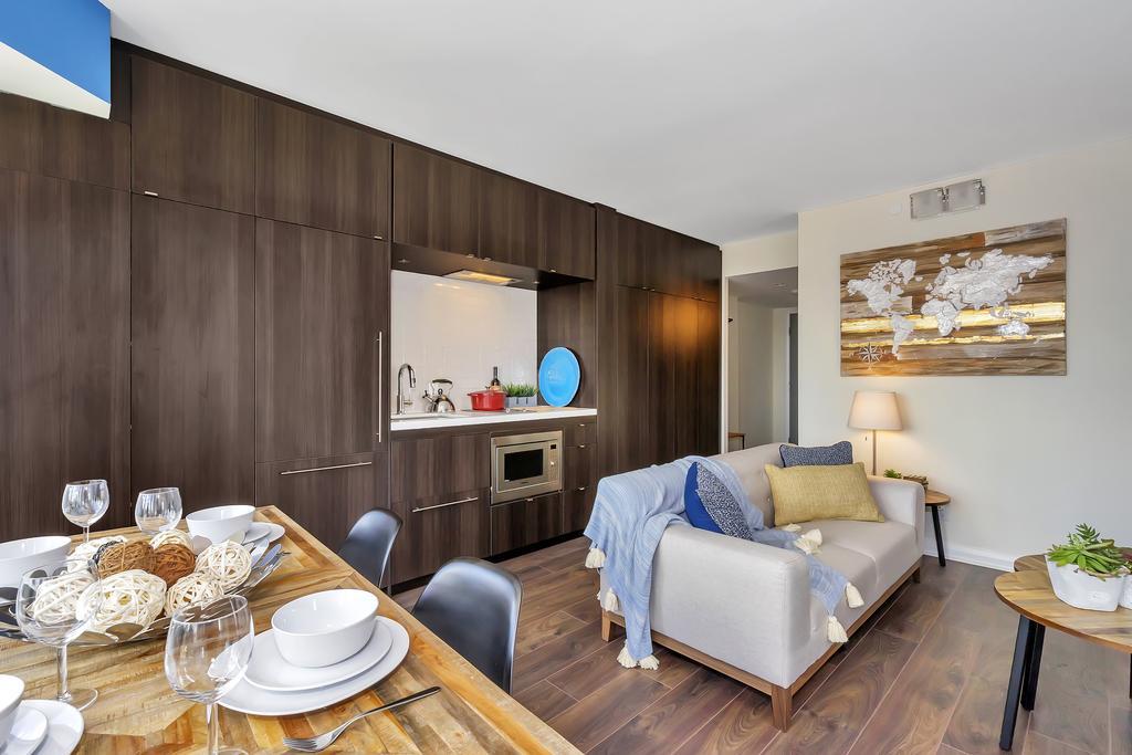 Apartment Elegance In Yorkville