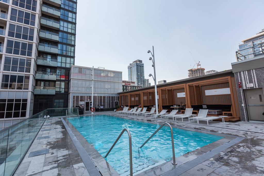 Applewood - Convention Centre & Blue Jays Toronto
