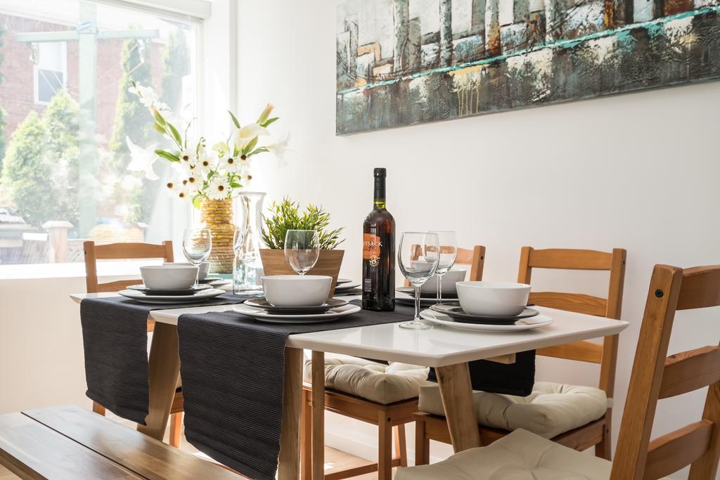 Holiday home Quickstay - Chic & 3-bedroom In Little Italy *