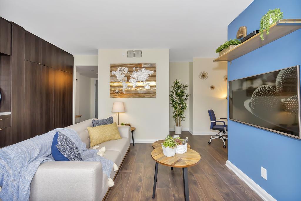 Elegance In Yorkville Toronto