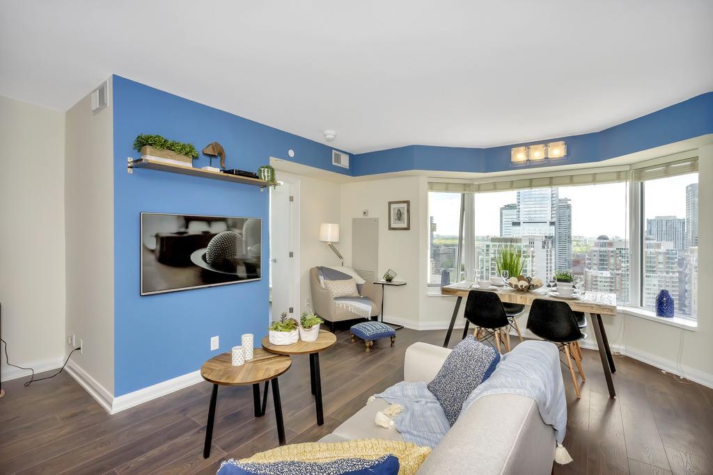 Elegance In Yorkville