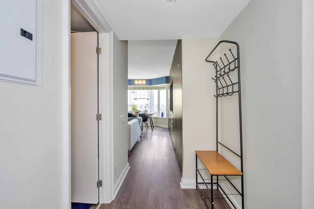 Apartment Elegance In Yorkville