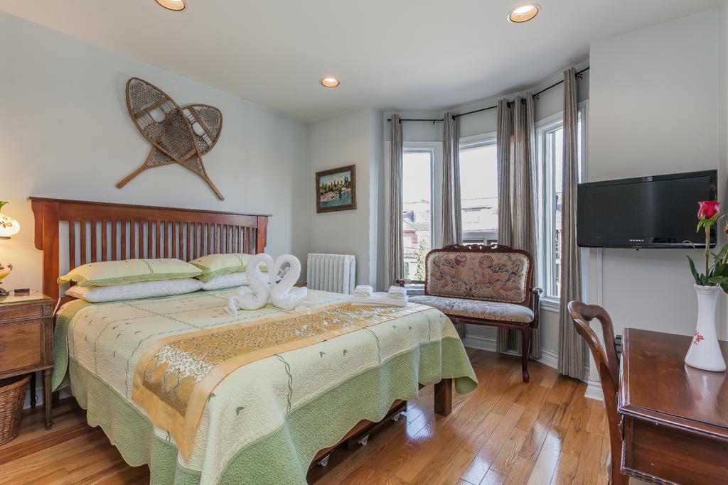 Rose Garden Bed & Breakfast 3*