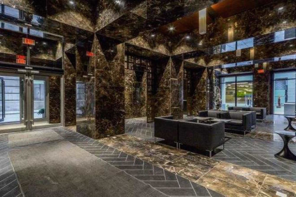 Apartment Temperance Toronto