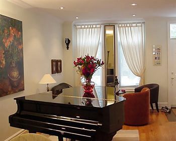 Bed & Breakfast A Dreams (adults Only) Toronto