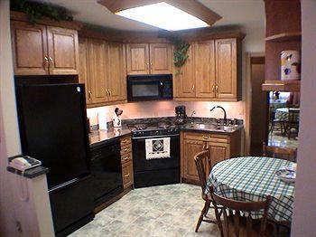 Petryla Estates Furnished * Toronto