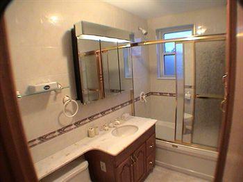 Apartment Petryla Estates Furnished Toronto