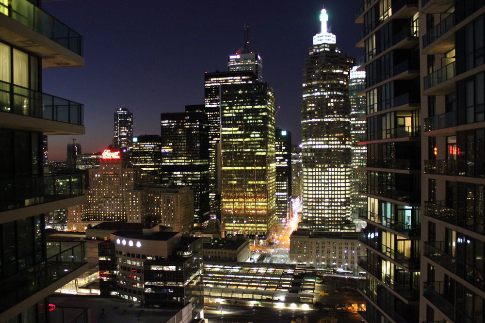 Luxury - Heart Of Downtown Toronto