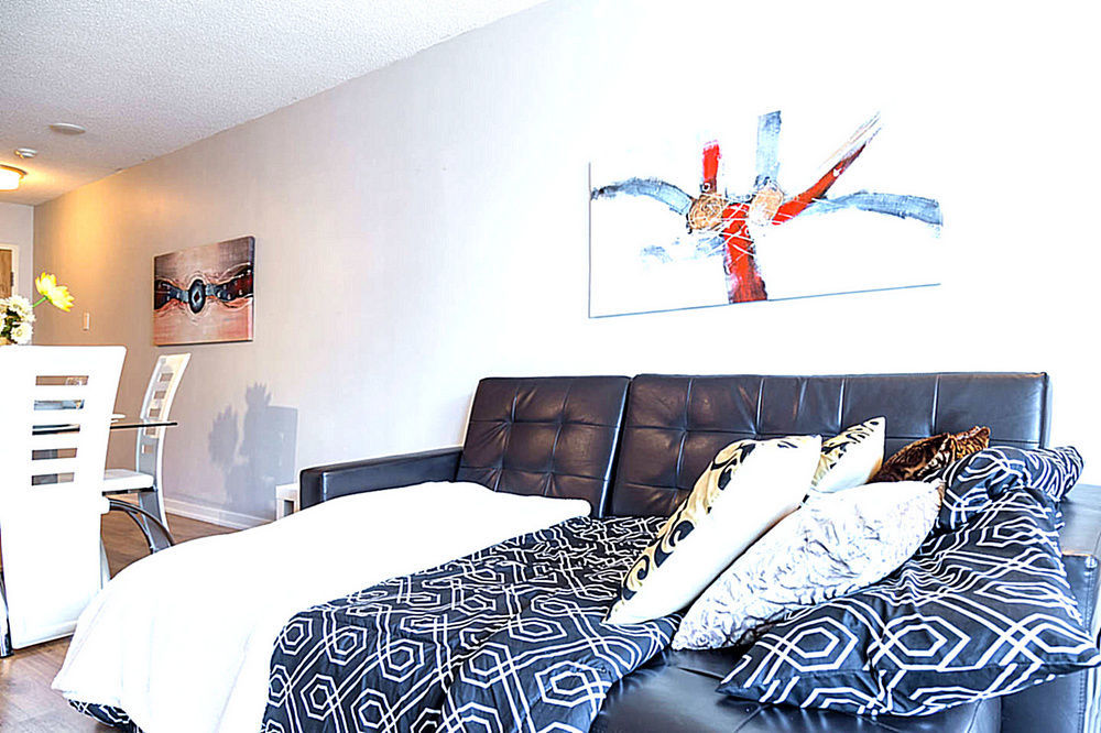 Lavish Suites - Brand New Two Bedroom - Cn Tower View * Toronto