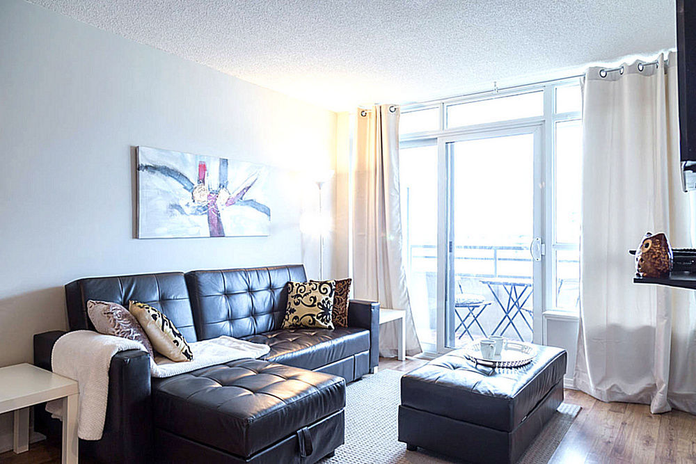Apartment Lavish Suites - Brand New Two Bedroom - Cn Tower View *