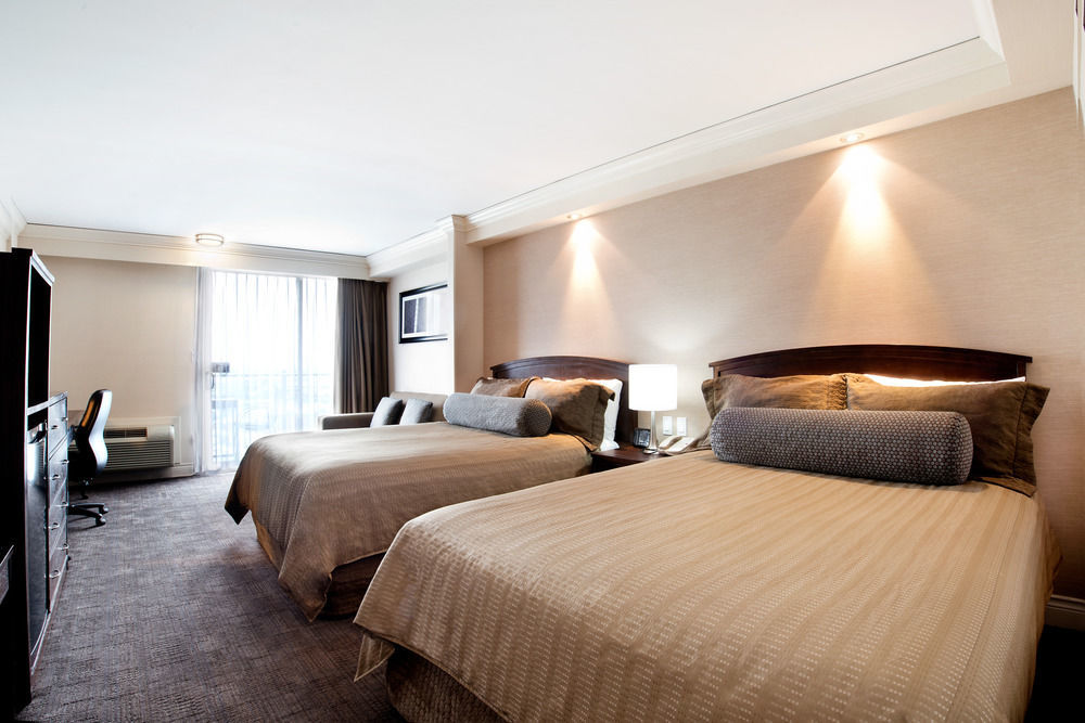 Hotel Sandman Signature Airport Toronto