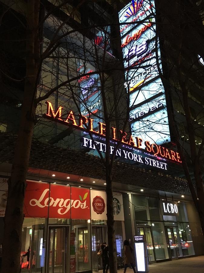 Luxury Fully Furnished Suite In Downtown Toronto - Maple Leaf Square Toronto