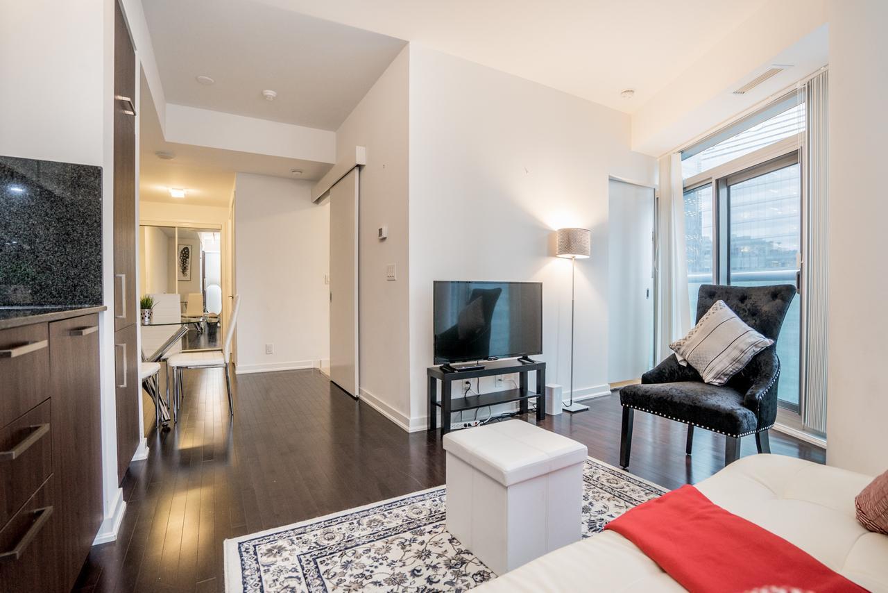 Aaira Suites At York Street *