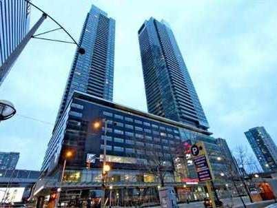 Luxury Fully Furnished Suite In Downtown Toronto - Maple Leaf Square