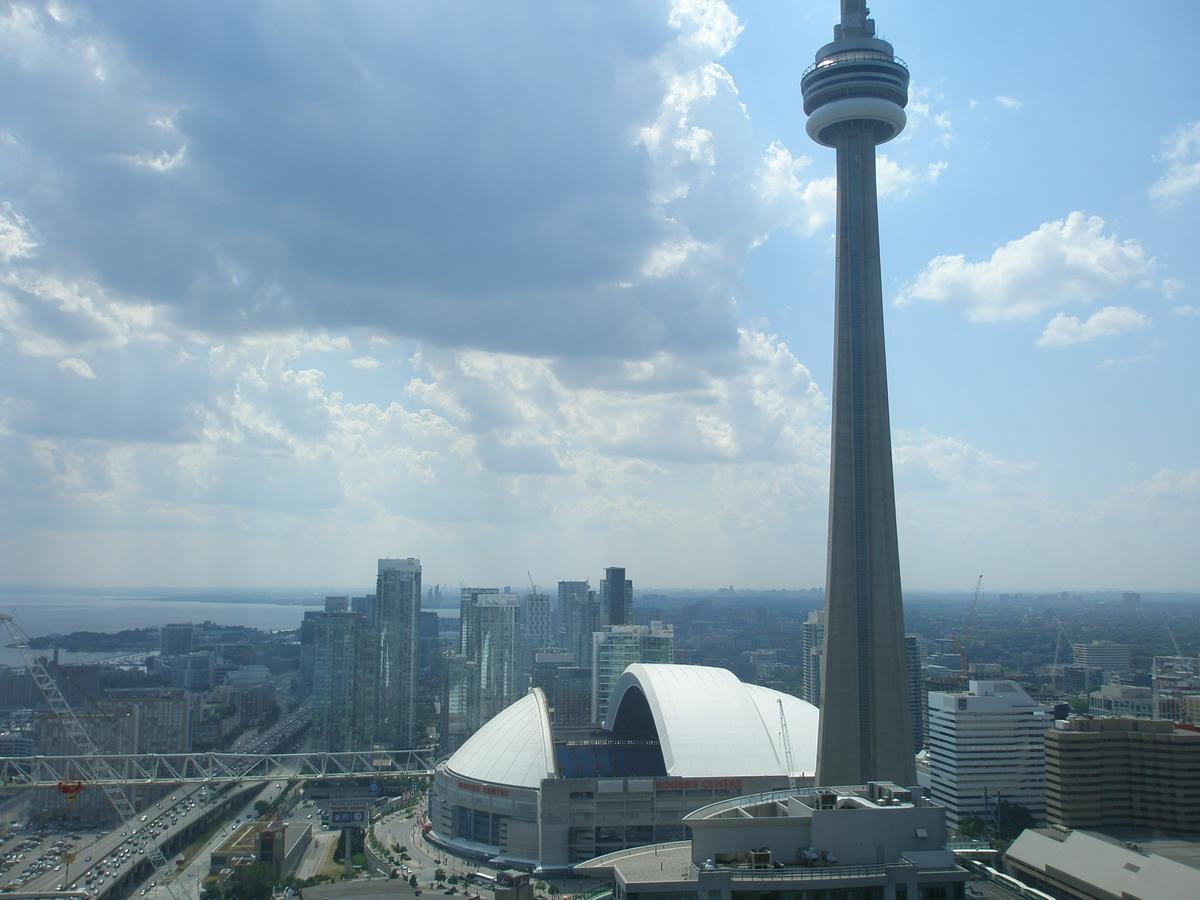 Luxury Fully Furnished Suite In Downtown Toronto - Maple Leaf Square Apartment *