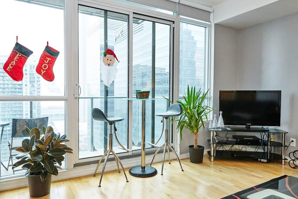 Luxury Fully Furnished Suite In Downtown Toronto - Maple Leaf Square Apartment Toronto