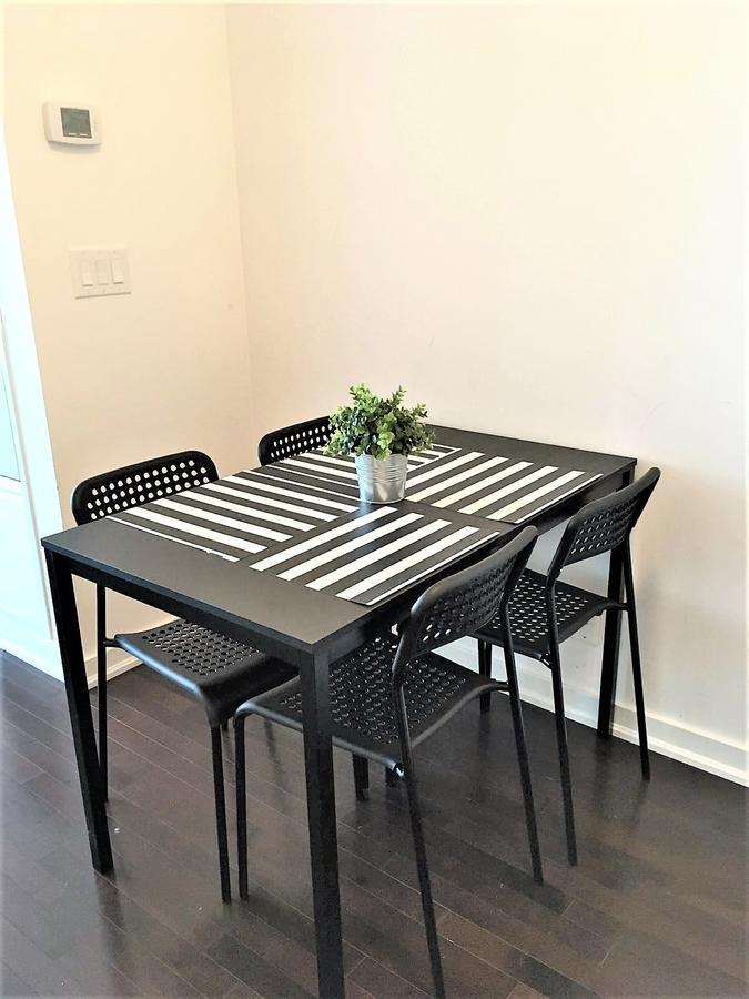 Lavish - New One Bedroom - Cn Tower Apartment Toronto