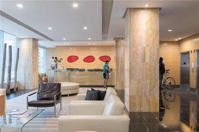 Luxury Fully Furnished Suite In Downtown Toronto - Maple Leaf Square