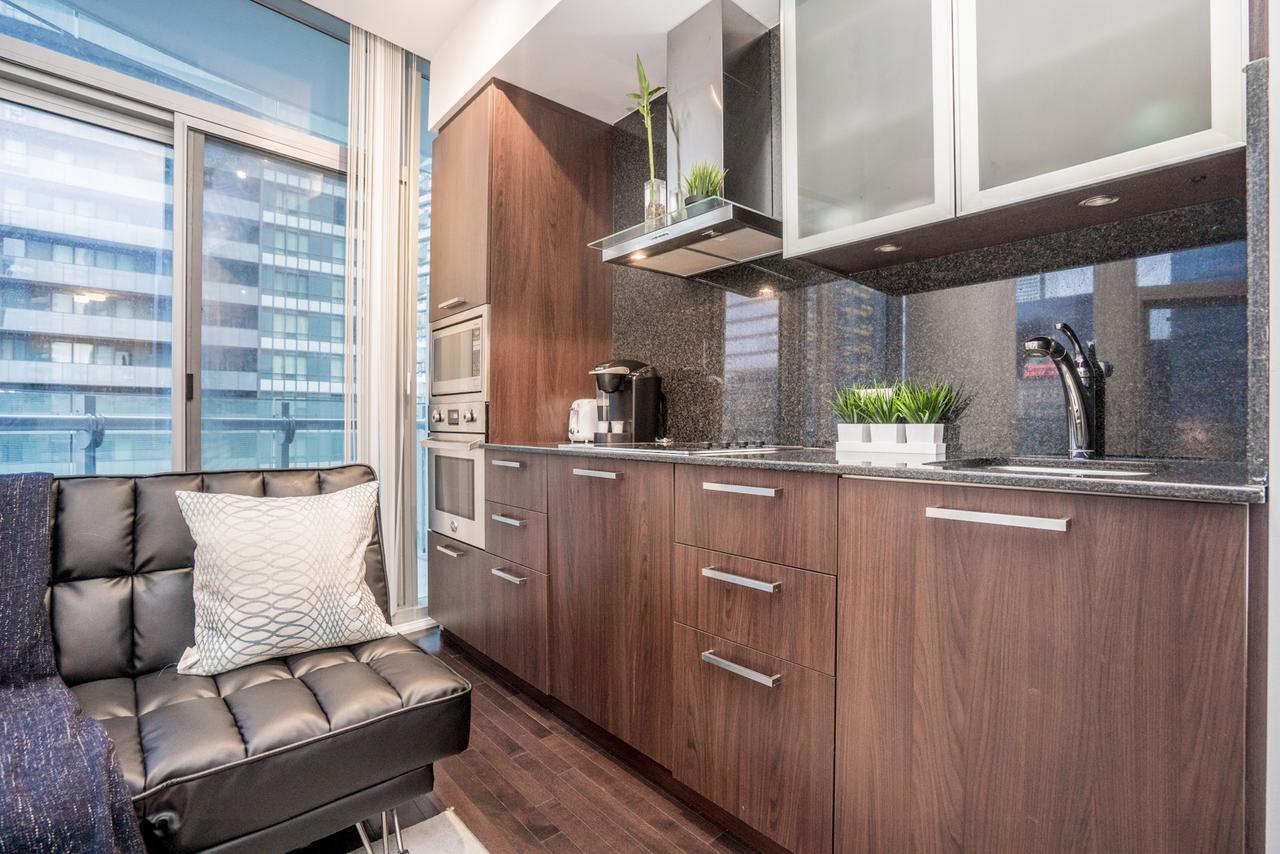 Aaira York St * Toronto